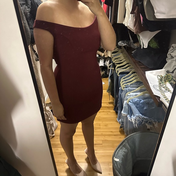 Crepe off shoulder mini dress - Picture 4 of 5